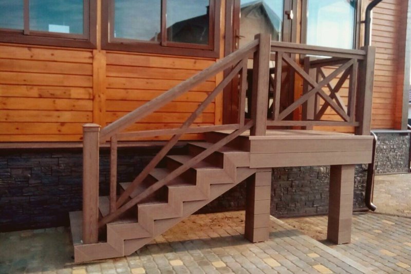 Косоур из бруса 150х150