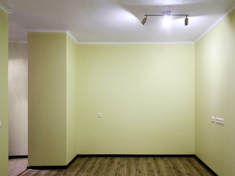 Покрашенные стены в квартире