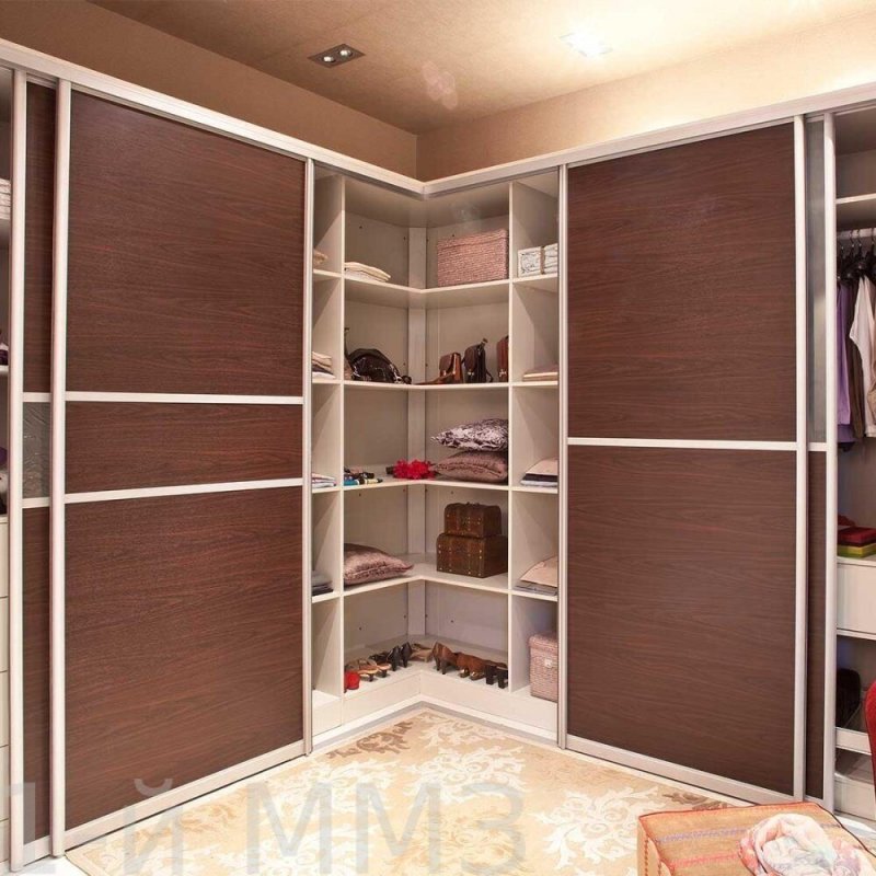 Шкаф White Wardrobe
