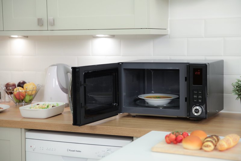 Микроволновая печь на кухне самсунг 220