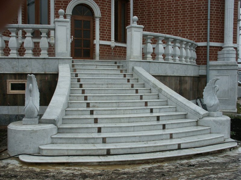 Красивые лестницы наружные