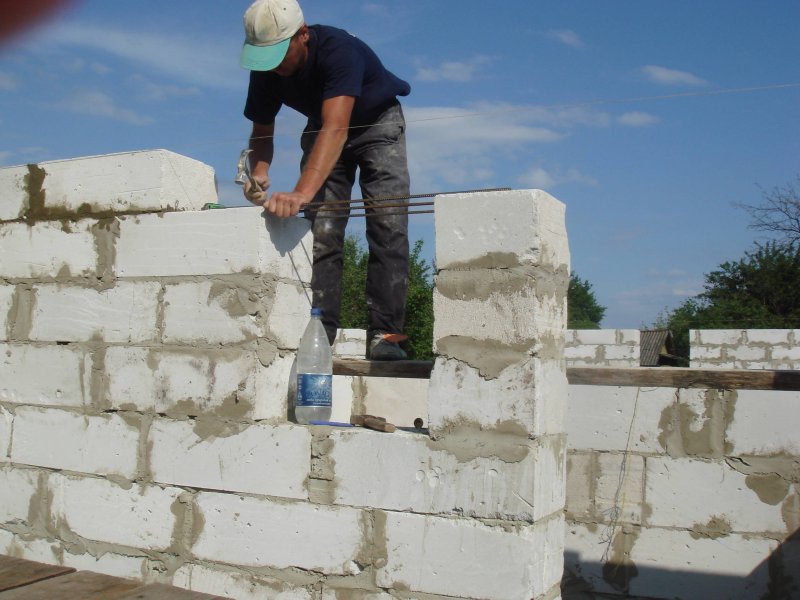 Укладка газобетонных блоков