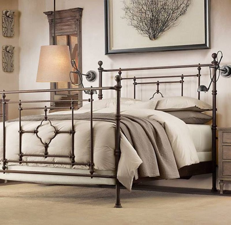 Restoration Hardware кровать металлическая