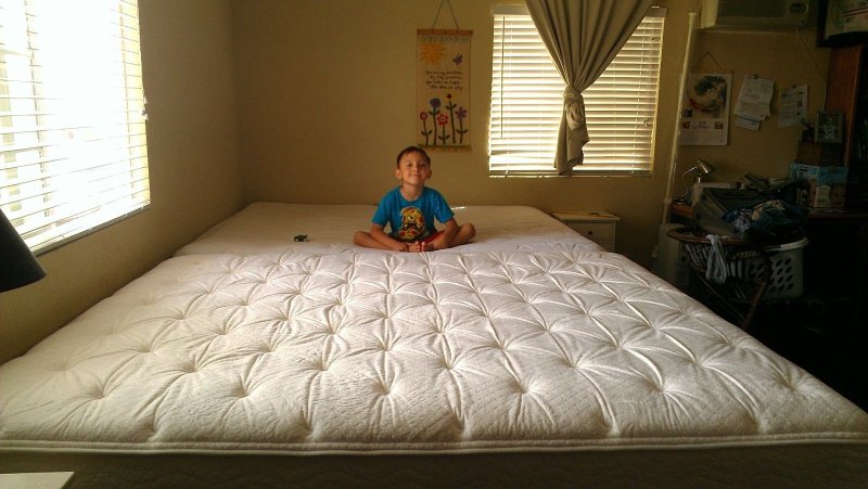 Матрас California King Bed