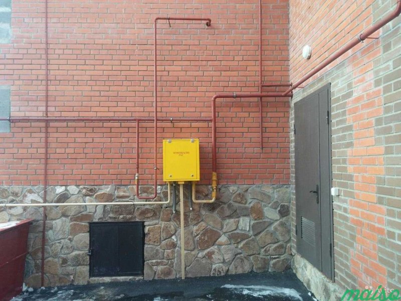 Газовая труба на даче