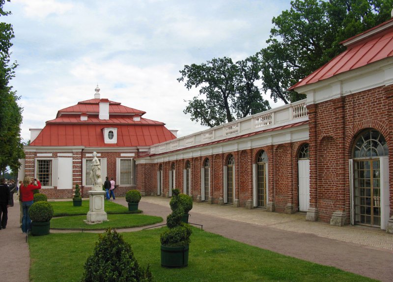 Замок Монплезир в Петергофе