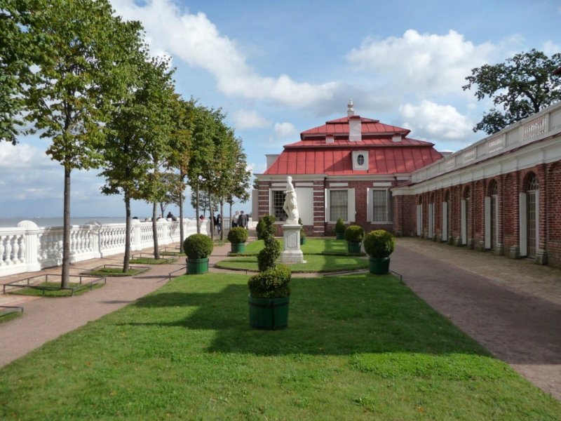 Петергоф домик Петра Монплезир