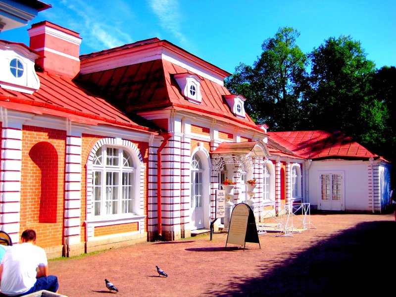 Замок Монплезир в Петергофе