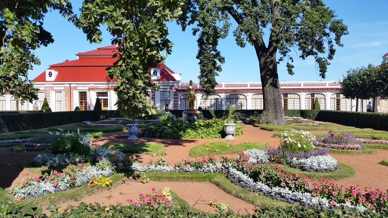 Монплезир Санкт-Петербург Петергоф
