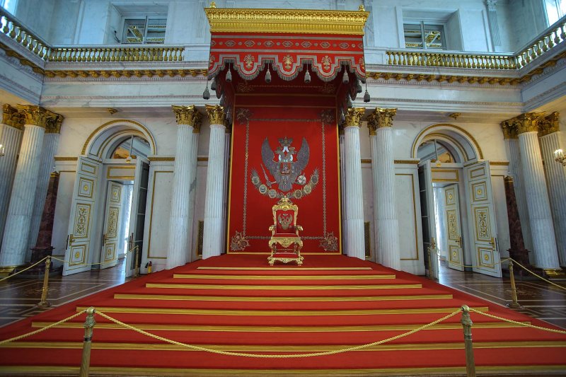 Георгиевский (большой Тронный) зал. Зимний дворец. Санкт-Петербург