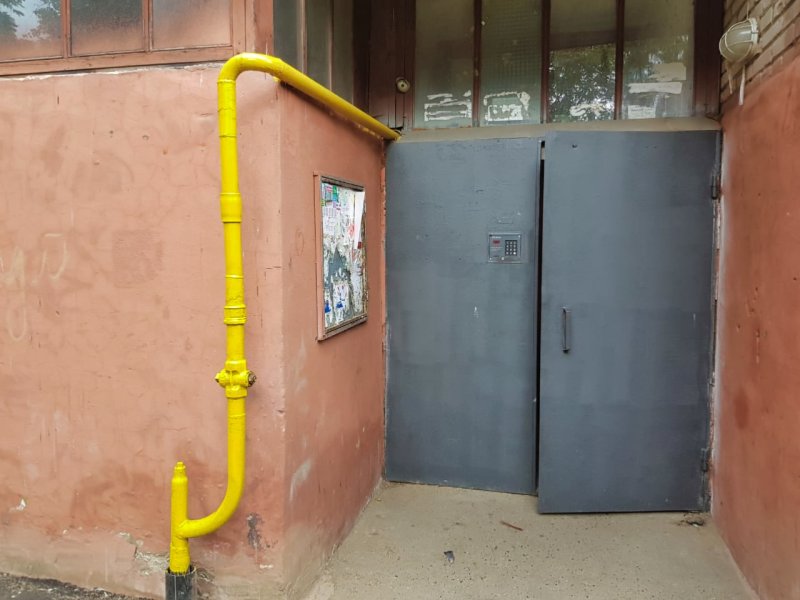 Газовая труба в частном доме