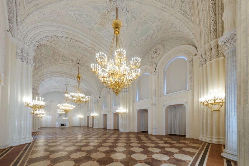 Самая большая конфетница Санкт Петербурге музей