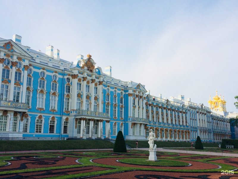 Екатерининский дворец Петергоф