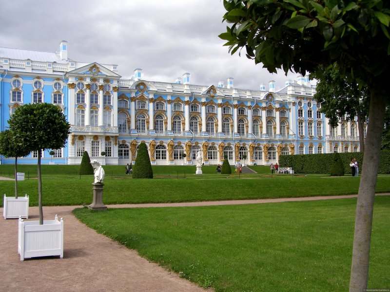 Екатерининский дворец Петергоф