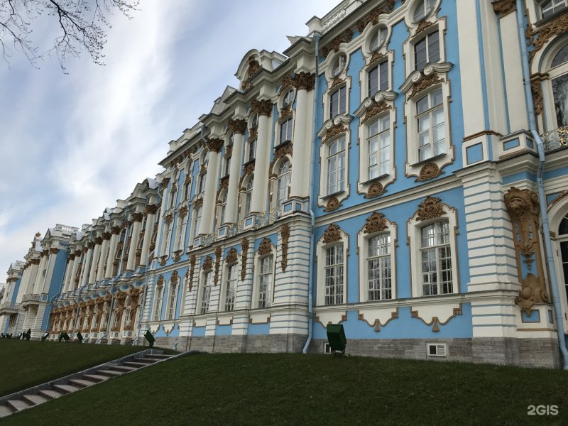 Екатерининский дворец Петергоф Екатерининский