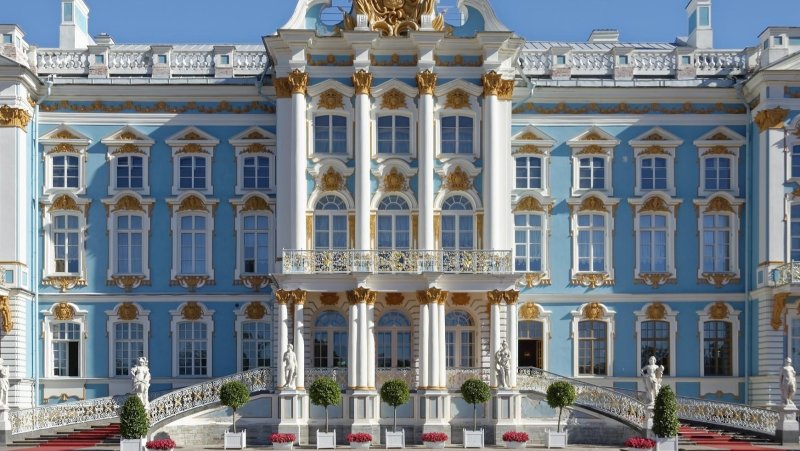Екатерининский дворец в Санкт-Петербурге