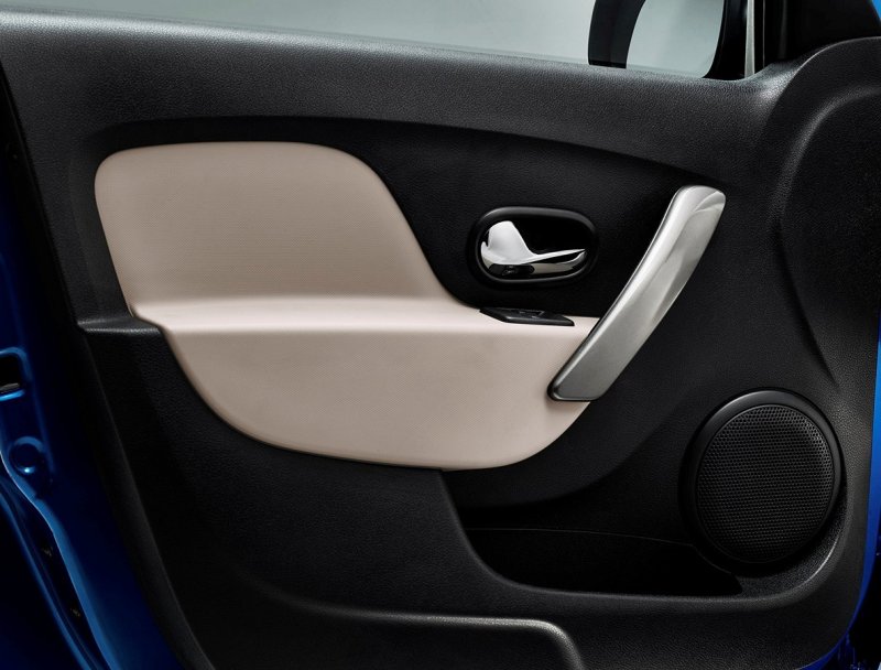 Центральный замок Renault Logan