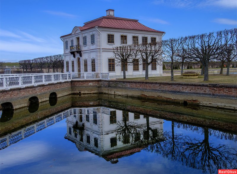 Марли дворец в Санкт-Петербурге