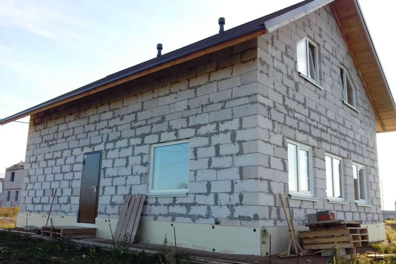 Дом из газоблока