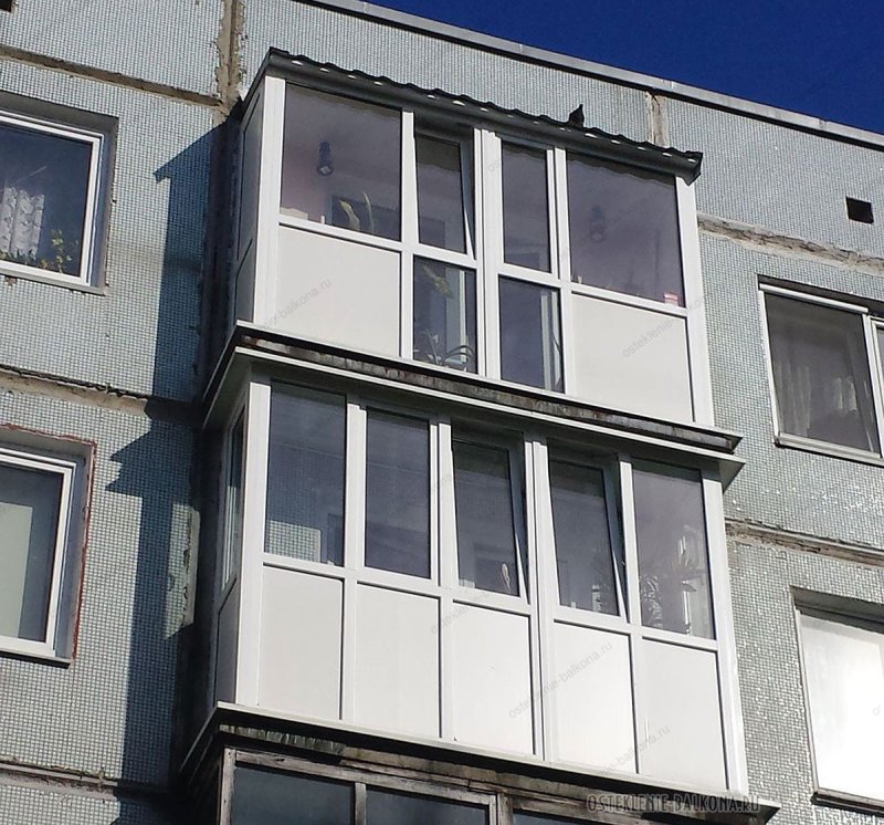 Панорамный балкон в хрущевке