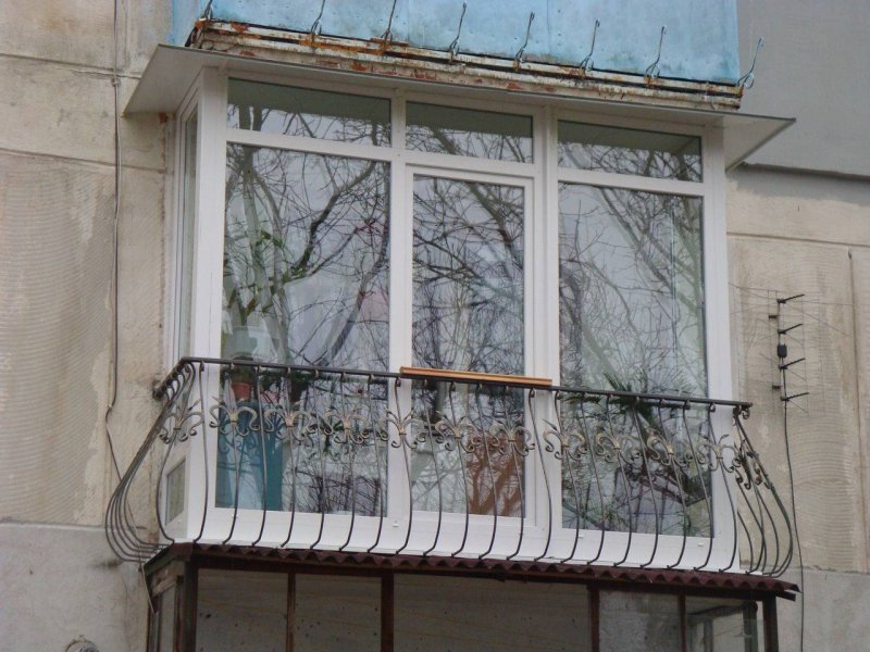 Панорамный балкон в хрущевке