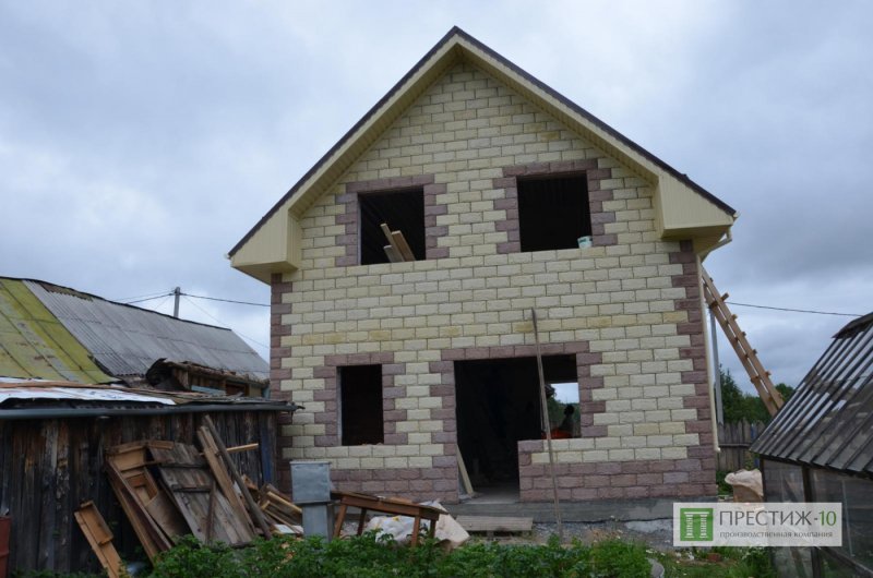 Барнхаус из керамзитобетонных блоков