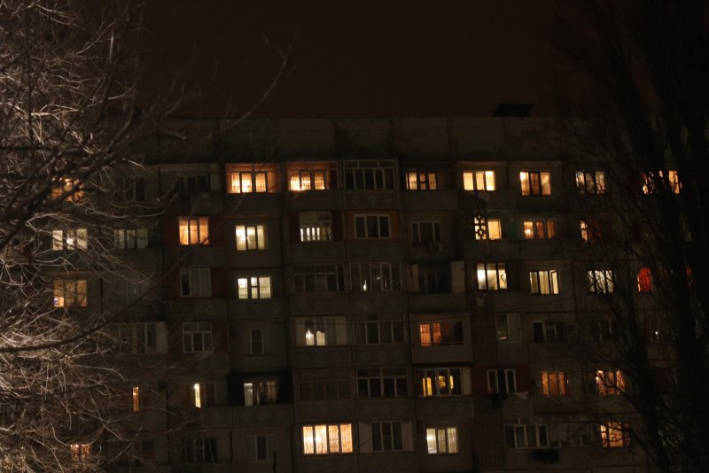 Коттедж с витражными окнами