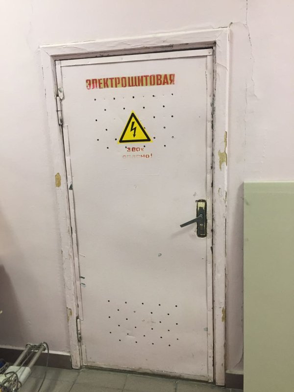 Каркасно щитовая дверь