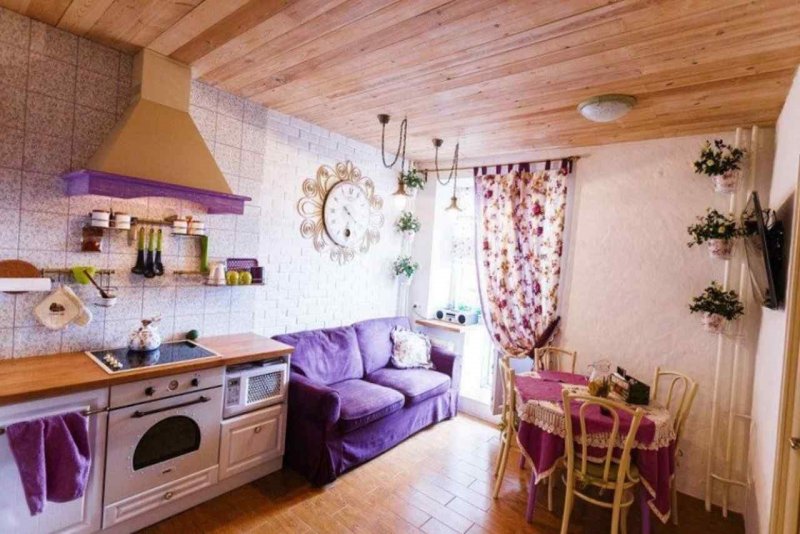 Кухонный уголок в деревенском стиле