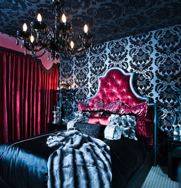 Кровать Gothic Style Bed