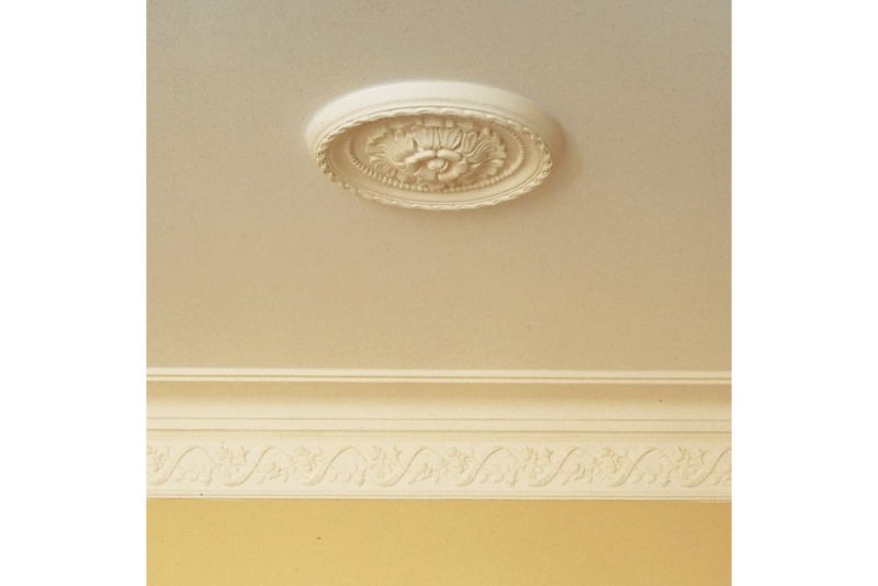 Розетка r77 Orac Decor