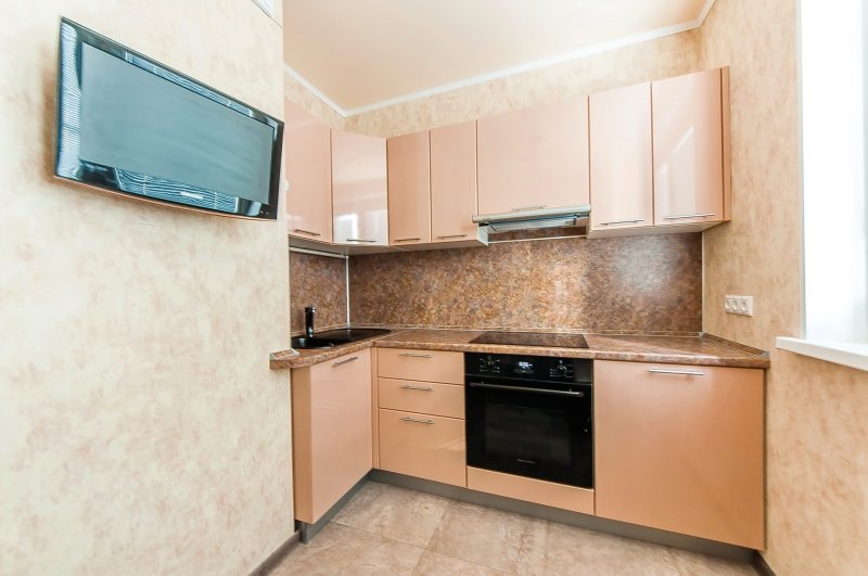 Персиковый кухонный гарнитур