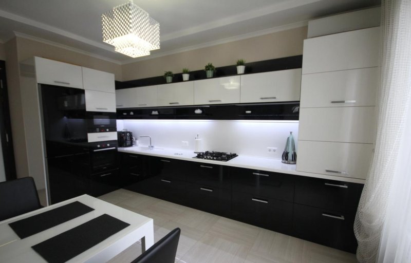 Кухни из пластика Арпа белый глянец