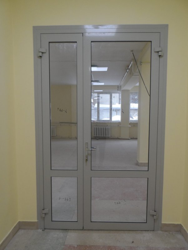 Цельностеклянные перегородки Алютех