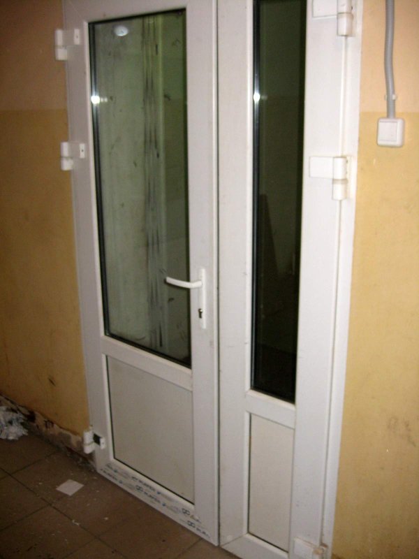 Дверь балконная штульповая Rehau