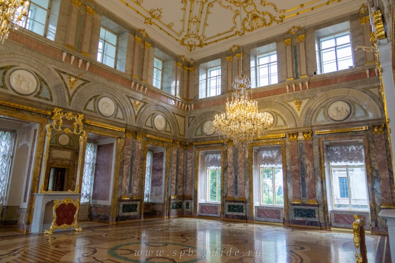 Мраморный зал мраморного дворца