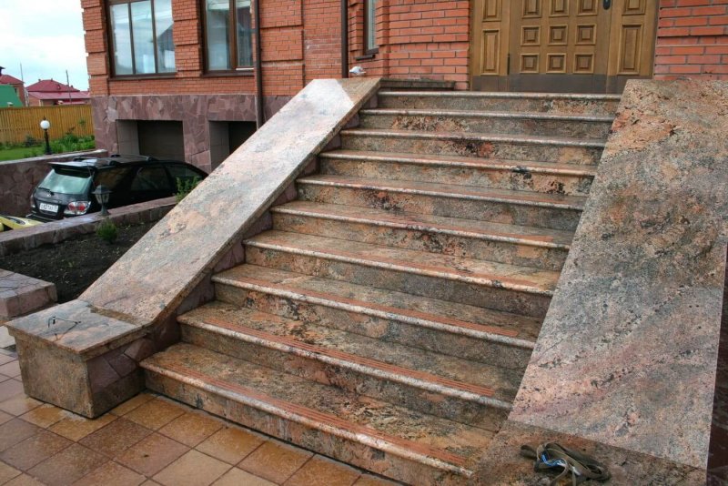 Входная группа гранит мраморные ступени