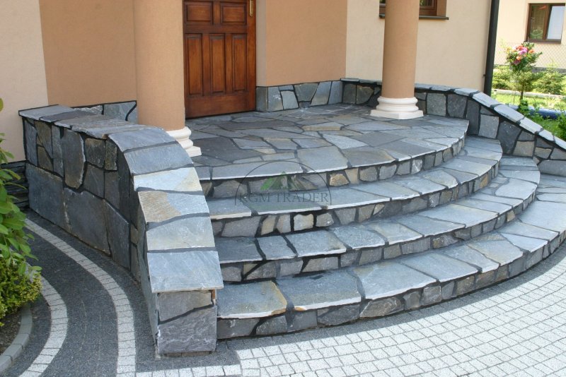 Ступени из златолита