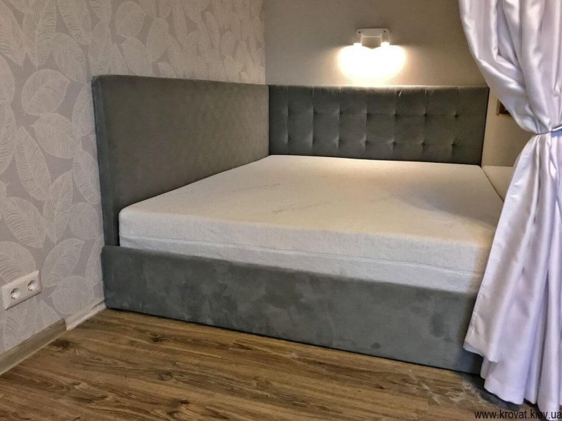 Маленькая спальня с односпальной кроватью