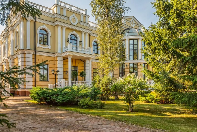 Дом певицы Алсу