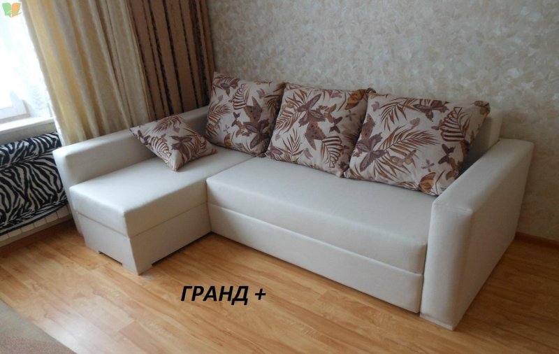 Большой мягкий уголок для зала