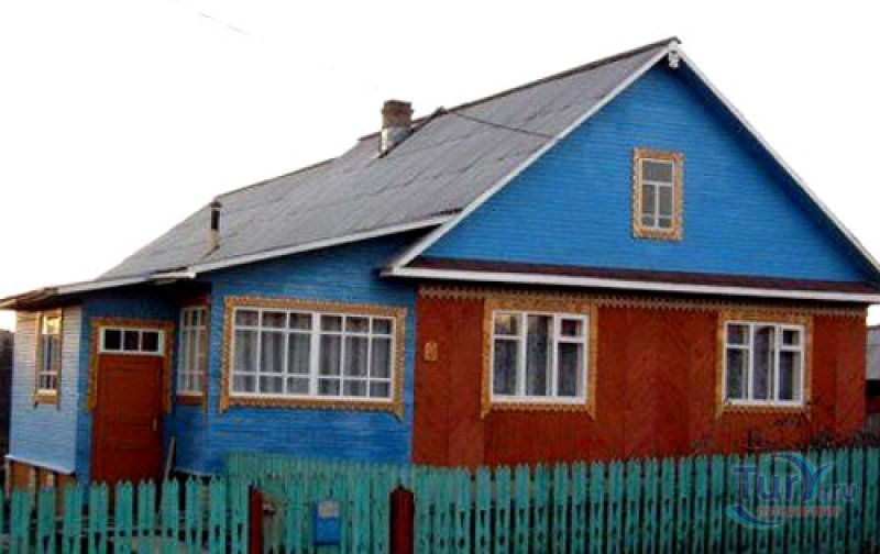 Двухквартирный дом в деревне