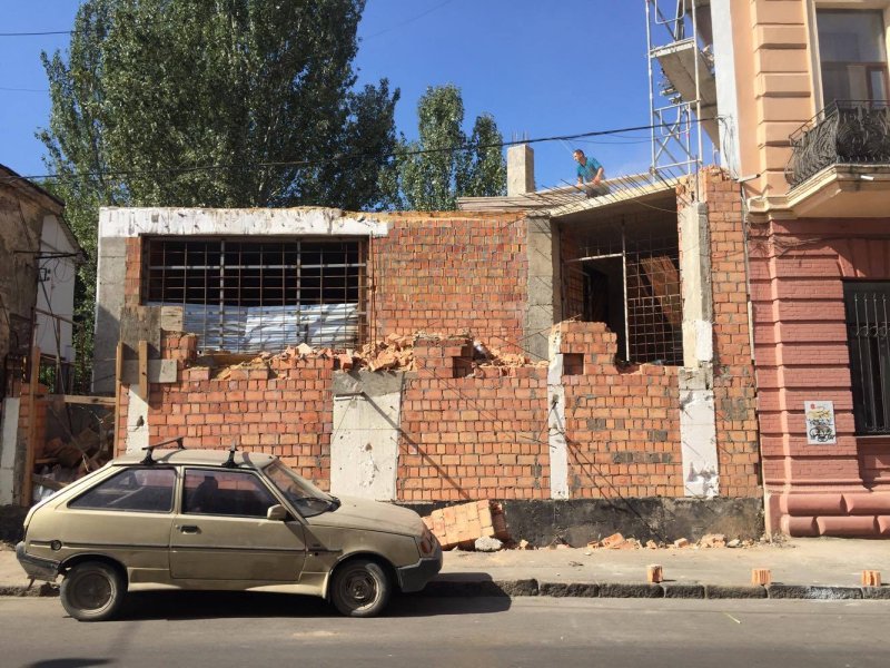 Дом стена в Воронцовском переулке Одесса