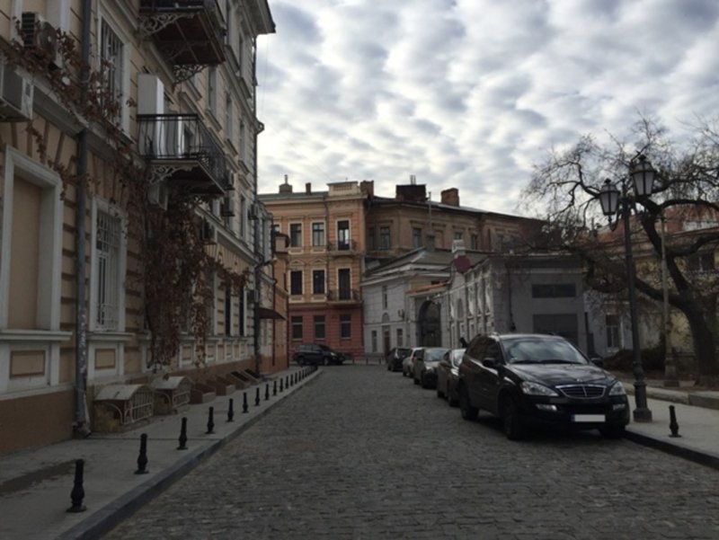 Дом-стена (ул. Боровая, Санкт-Петербург)