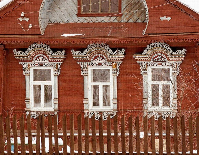 Студия Кузьмич деревянная домовая резьба