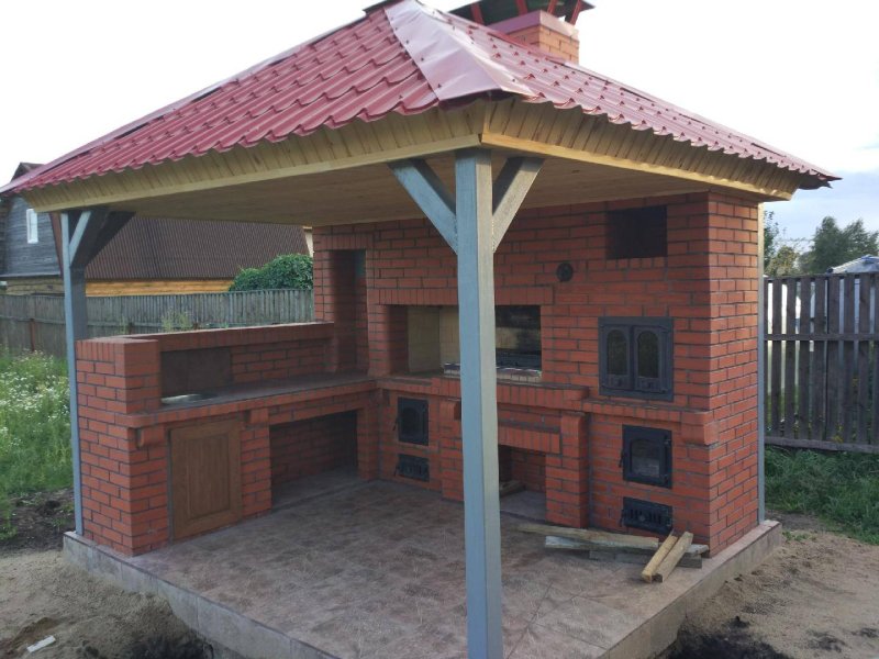 Беседка 3.5х5 из кирпича с барбекю