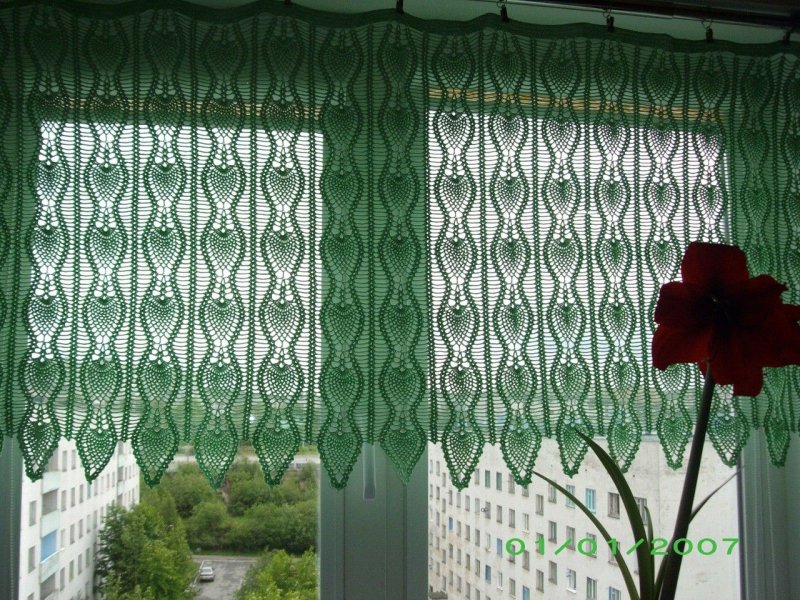 Вязаные занавески