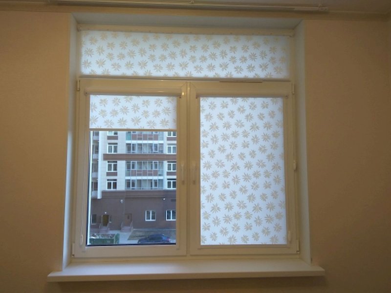 Дверь балконная штульповая Rehau