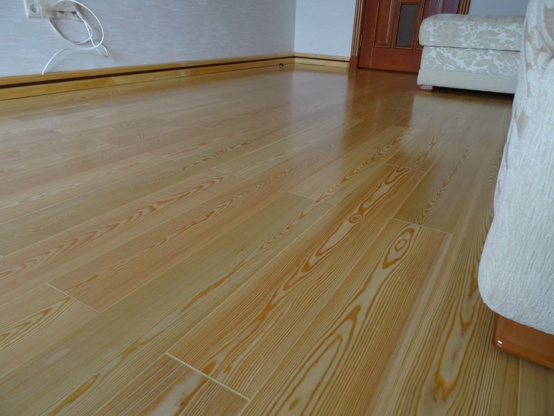 Лакированные деревянные полы