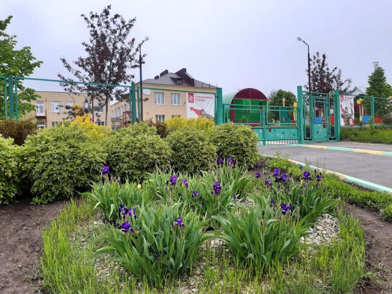 Украшение детской площадки в саду